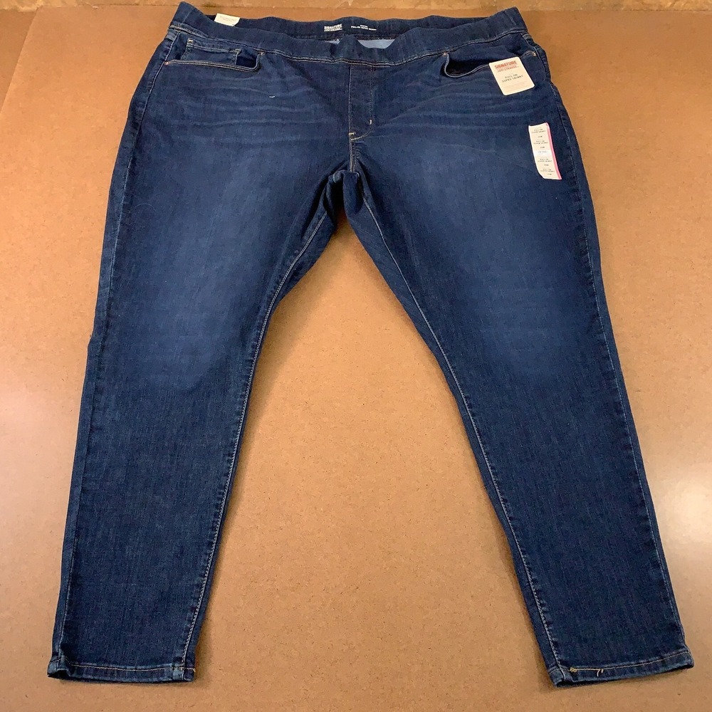 Signature Levi Strauss Womens Plus 28 Dark Wash Pull On Super Skinny Jeans NWT